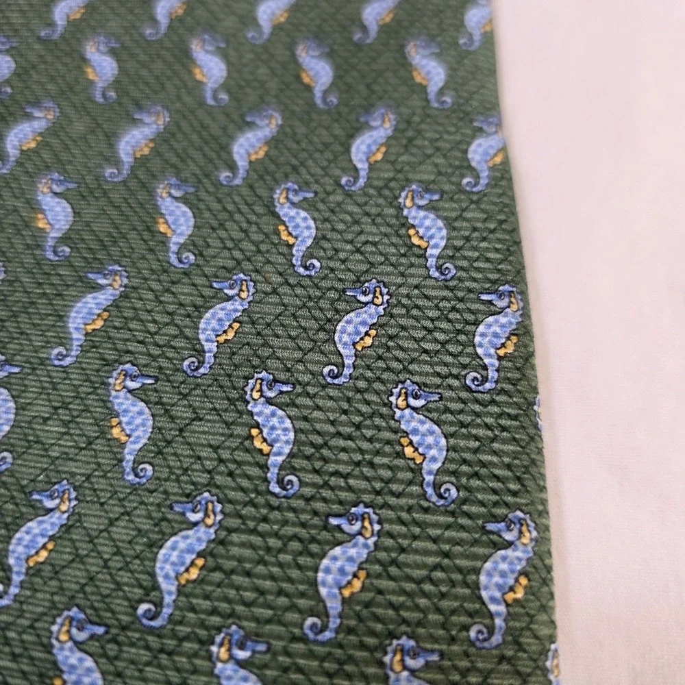 Filo A Mano Silk Tie Seahorse Pattern Green Hand Tailored by‎ Tom James Luxury